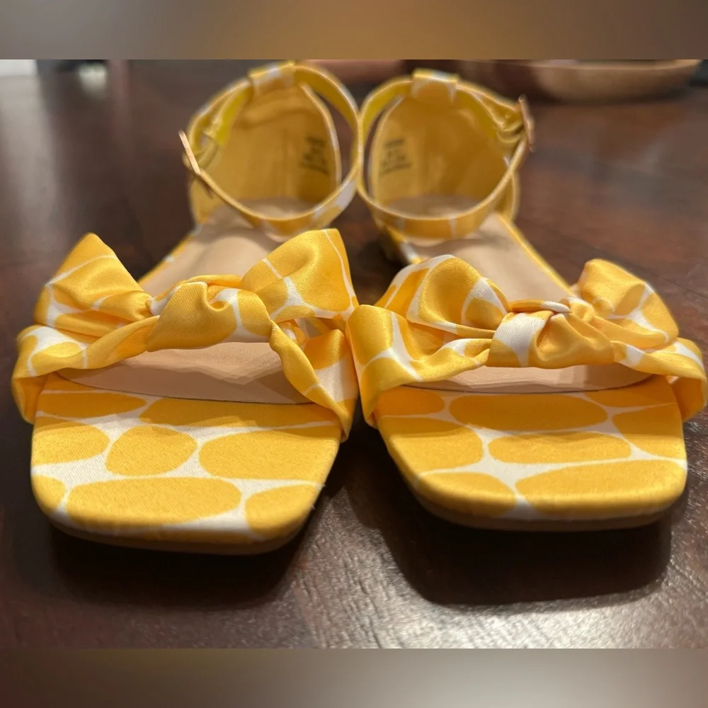 Journee Collection Yellow Patterned Flats - Picture 6 of 6